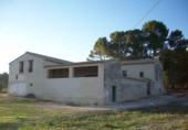 Chalet independiente con terreno en venta en la España, Ontinyent, ref: TR366098 foto