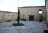 Chalet independiente con terreno en venta en la España, Ontinyent, ref: TR366098 foto