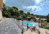 Chalet independiente con terreno en venta en la España, Sant Cebrià de Vallalta, ref: TR376003 foto