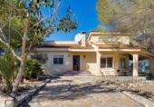 Chalet independiente con terreno en venta en la España, Torrevieja, ref: TR410867 foto