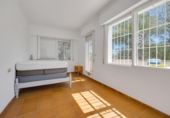 Chalet independiente con terreno en venta en la España, Torrevieja, ref: TR410867 foto