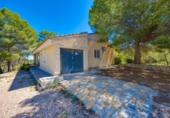 Chalet independiente con terreno en venta en la España, Torrevieja, ref: TR410867 foto