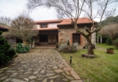 Detached villa with land for sale on España, Bárcena, ref: TR378931 photo