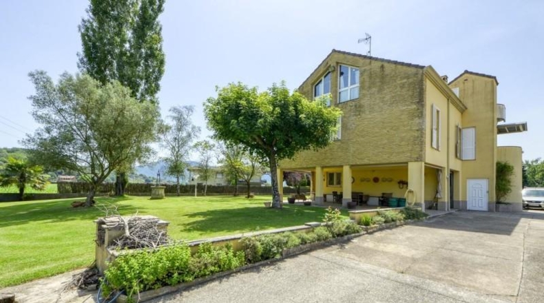 Gerona - Sant Esteve d'en Bas - 3000m2
