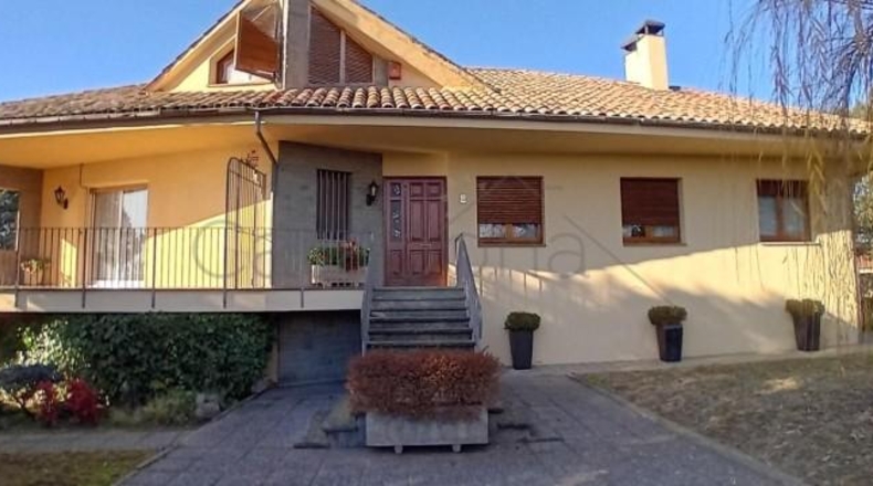 Barcelona - Sant Vicenç de Torelló - 2122m2