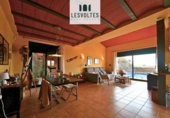 Chalet independiente con terreno en venta en la España, Begur, ref: TR376766 foto