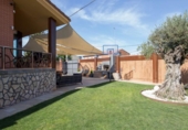 Detached villa with land for sale on España, Villaturiel, ref: TR353551 photo