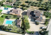Chalet independiente con terreno en venta en la España, Ontinyent, ref: TR243166 foto