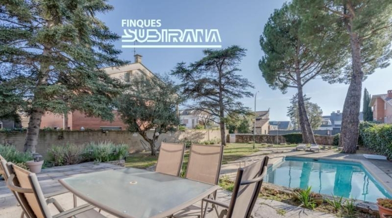 Барселона - Igualada - 809m2