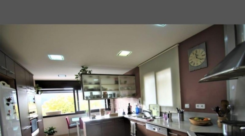 Мадрид - Majadahonda - 871m2