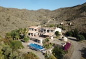Chalet independiente con terreno en venta en la España, Águilas, ref: TR400086 foto