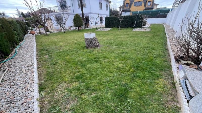Salamanca - Santa Marta de Tormes - 887m2