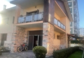 Chalet independiente con terreno en venta en la España, Irún, ref: TR223172 foto