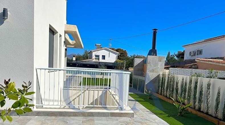 Alicante - Campello - 485m2