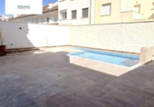Chalet independiente con terreno en venta en la España, Albacete, ref: TR369399 foto
