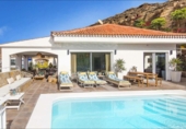 Chalet independiente con terreno en venta en la España, Playa de Mogán, ref: TR356465 foto