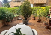 Chalet independiente con terreno en venta en la España, Logroño, ref: TR370709 foto
