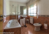 Chalet independiente con terreno en venta en la España, Marín, ref: TR401384 foto