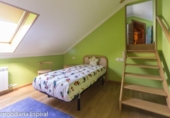 Chalet independiente con terreno en venta en la España, Marín, ref: TR401384 foto