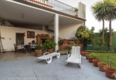 Chalet independiente con terreno en venta en la España, Pontevedra, ref: TR144881 foto