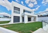 Detached villa with land for sale on España, Manilva, ref: TR358697 photo