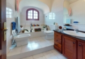 Chalet independiente con terreno en venta en la España, Las Palmas de Gran Canaria, ref: TR145830 foto