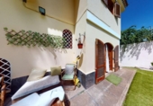 Chalet independiente con terreno en venta en la España, Las Palmas de Gran Canaria, ref: TR145830 foto