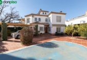 Chalet independiente con terreno en venta en la España, Granada, ref: TR399770 foto