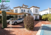 Chalet independiente con terreno en venta en la España, Granada, ref: TR399770 foto