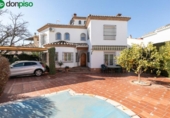Chalet independiente con terreno en venta en la España, Granada, ref: TR399770 foto