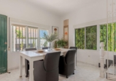 Chalet independiente con terreno en venta en la España, San Juan de Alicante, ref: TR389567 foto