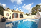 Chalet independiente con terreno en venta en la España, Calpe, ref: TR383833 foto