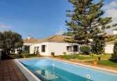 Chalet independiente con terreno en venta en la España, Los Barrios, ref: TR401385 foto