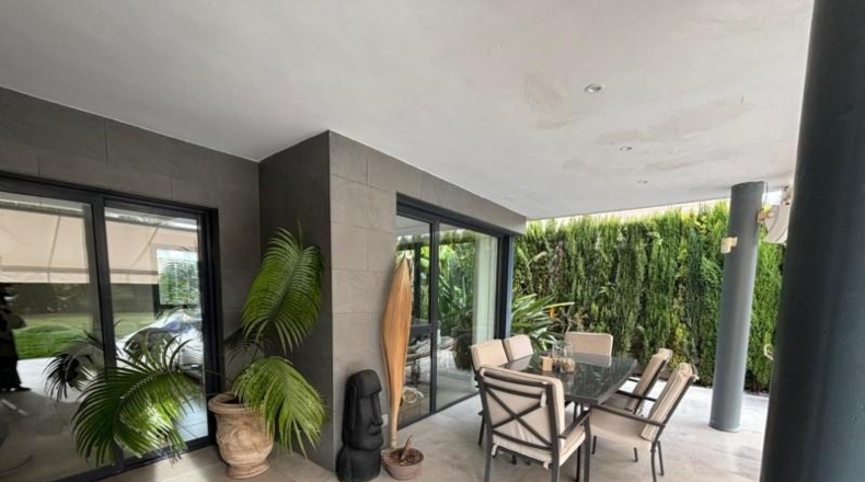 Валенсия - San Antonio de Benagéber - 515m2
