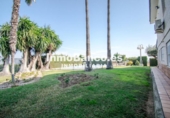 Chalet independiente con terreno en venta en la España, Chiva, ref: TR400186 foto