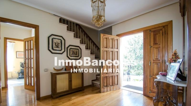 Valencia - Chiva - 1684m2