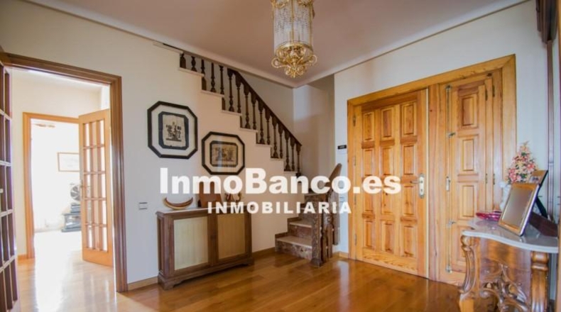 Valencia - Chiva - 1684m2