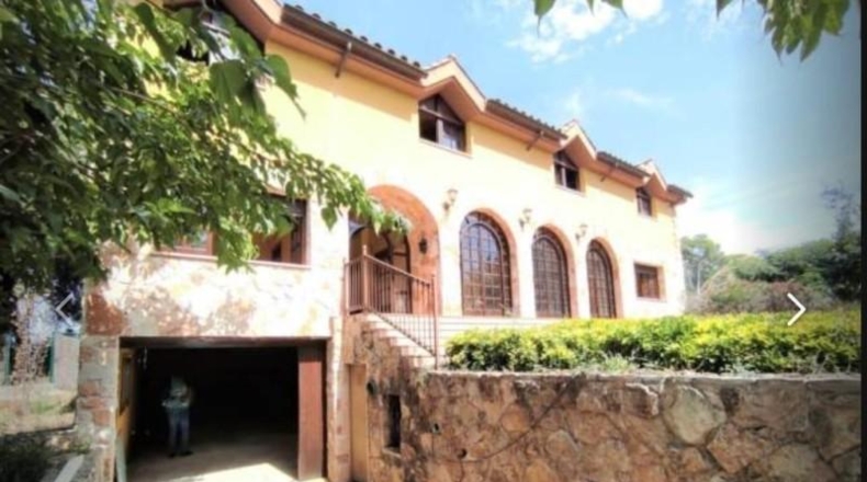 Barcelona - Mollet del Vallès - 2388m2