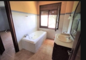 Chalet independiente con terreno en venta en la España, Montcada i Reixac, ref: TR249483 foto