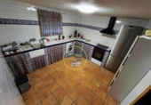Chalet independiente con terreno en venta en la España, Ontinyent, ref: TR376341 foto