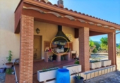 Chalet independiente con terreno en venta en la España, Ontinyent, ref: TR376341 foto