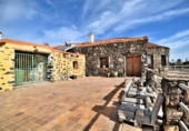 Chalet independiente con terreno en venta en la España, Agüimes, ref: TR350336 foto