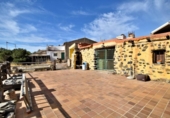 Chalet independiente con terreno en venta en la España, Agüimes, ref: TR350336 foto