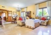 Chalet independiente con terreno en venta en la España, Gelves, ref: TR134965 foto
