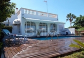Отдельно стоящий дом с участком на продажу в городе Ciutadella de Menorca Фото
