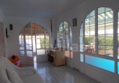 Отдельно стоящий дом с участком на продажу в городе Ciutadella de Menorca Фото