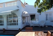 Отдельно стоящий дом с участком на продажу в городе Ciutadella de Menorca Фото