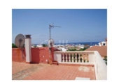 Отдельно стоящий дом с участком на продажу в городе Ciutadella de Menorca Фото