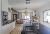 Chalet independiente con terreno en venta en la España, Bétera, ref: TR389060 foto