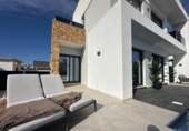 Chalet independiente con terreno en venta en la España, Torrevieja, ref: TR389300 foto